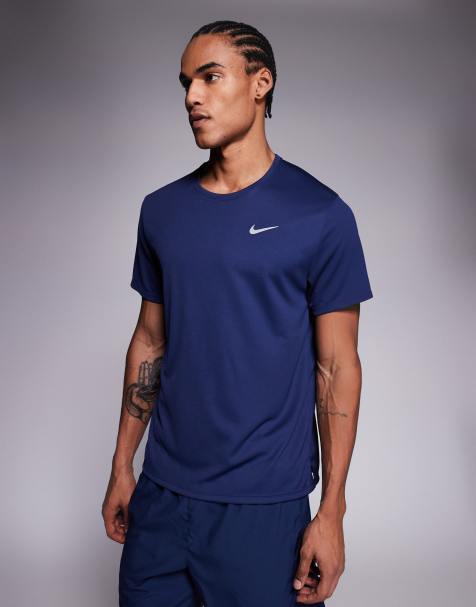 Nike Running – Miler Dri-FIT – T-Shirt in Marineblau - view 1