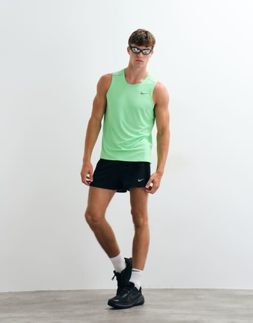 Nike Running Miler Dri-FIT Tanktop in Grün, 2 von 5