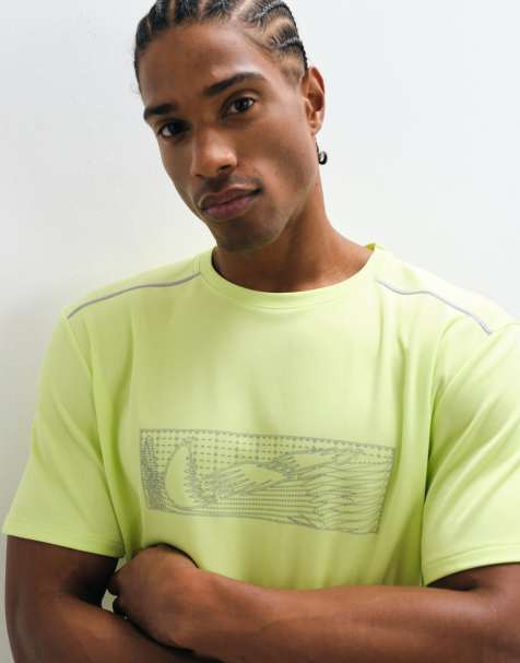 Nike Running Miler Dri-FIT top à manches courtes hiverisé jaune - view 1