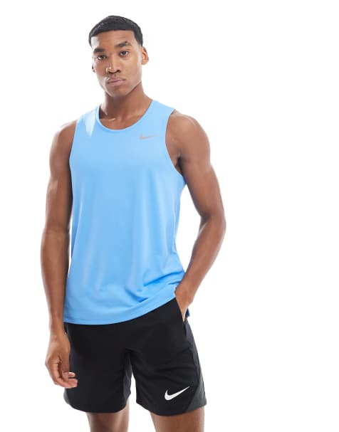 Nike Running – Miler Dri-FIT – Trägershirt in Blau - view 1