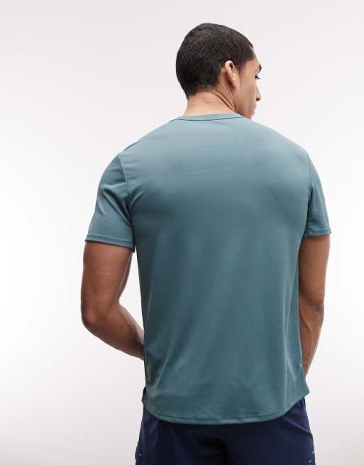 Nike Running Miler Dri-FIT UV-Protection t-shirt in grey, 3 of 5