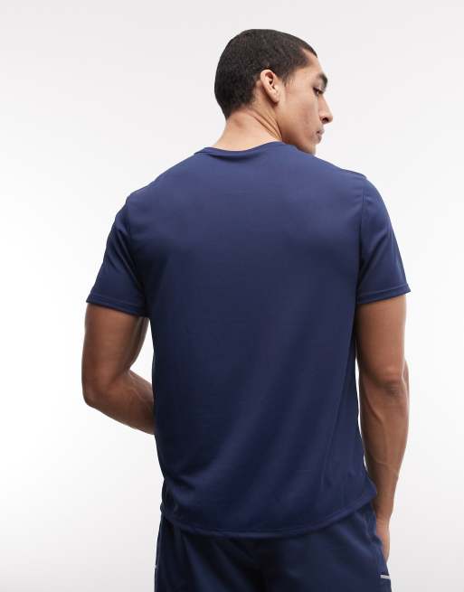 Nike Running Miler Dri-FIT UV-Protection t-shirt in navy, 3 of 5