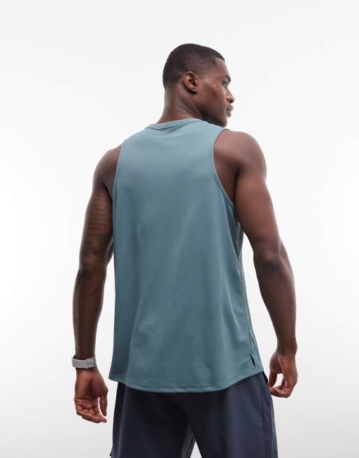 Nike Running Miler Dri-FIT vest in grey, 3 of 5