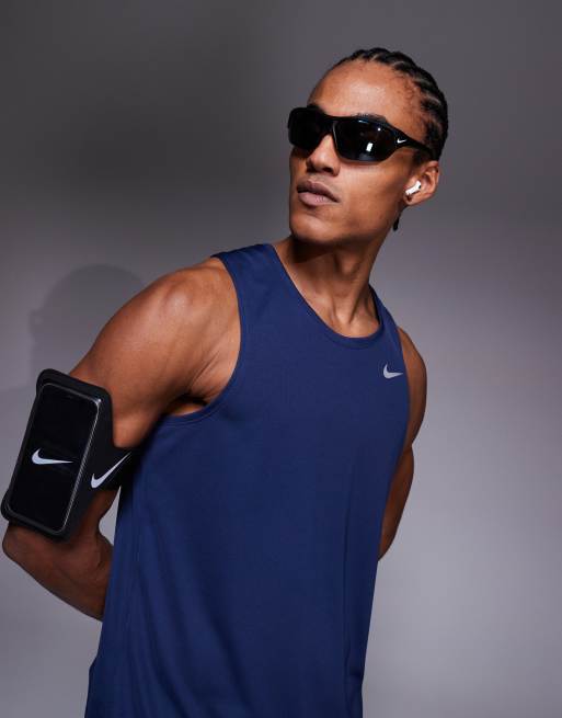 Nike Running Miler Dri-FIT vest in navy, 5 of 5