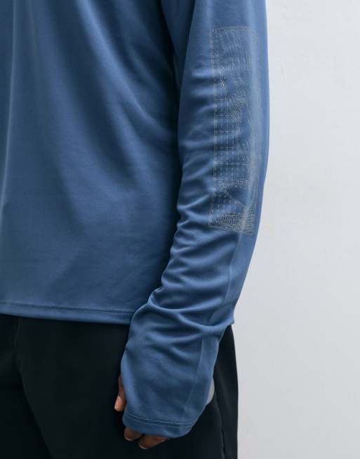 Nike Running Miler Dri-FIT winterised long sleeve top in blue, 3 of 5