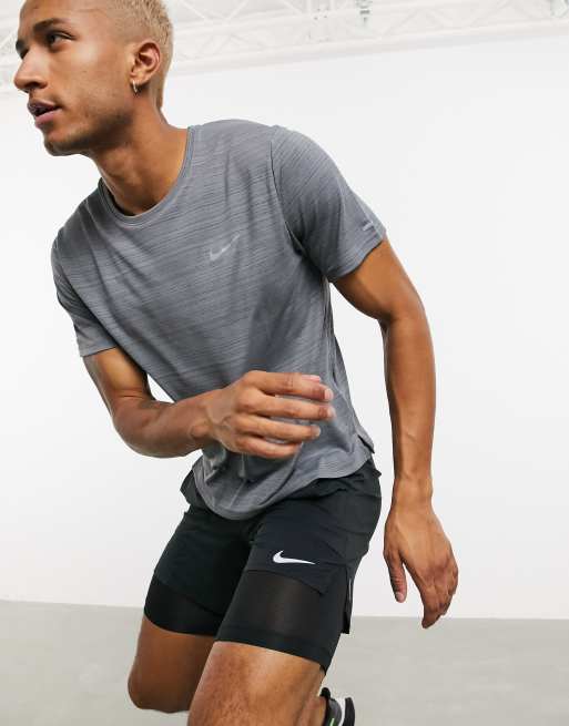 Nike Running–  Miler – Graues T-Shirt