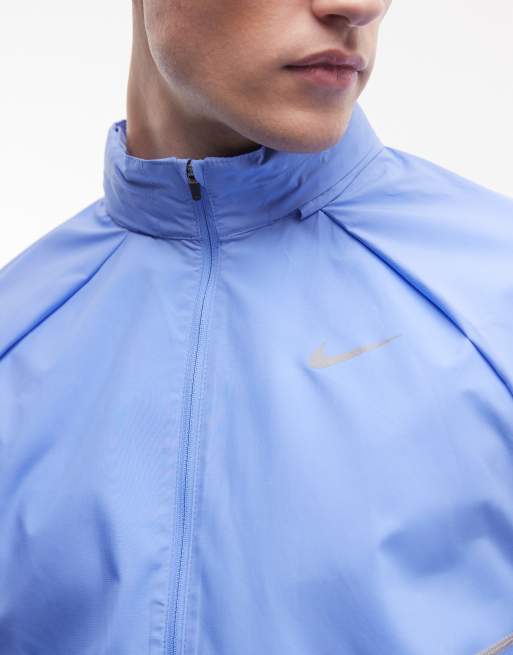 Nike Running Miler jacket in blue, 5 of 5