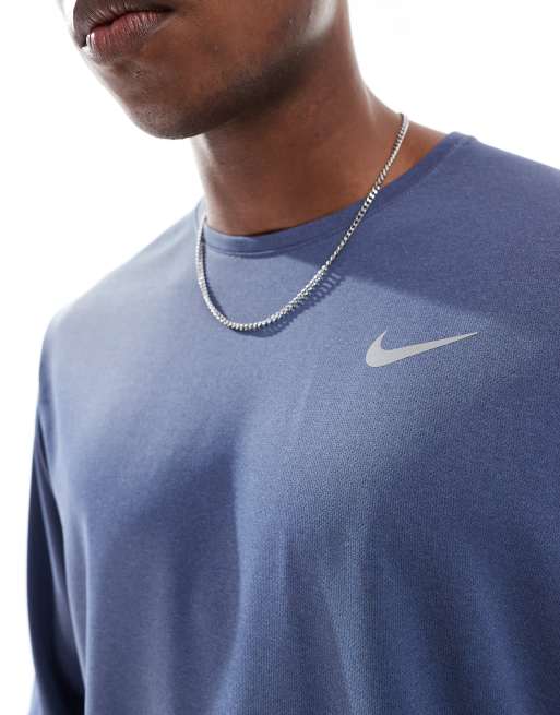 Nike Running Miler longsleeve T-shirt in dark blue, 2 of 4