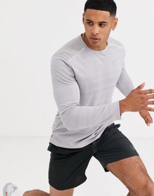 Nike Running - Miler - T-shirt met lange mouwen in grijs