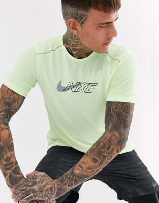 nike t shirt volt