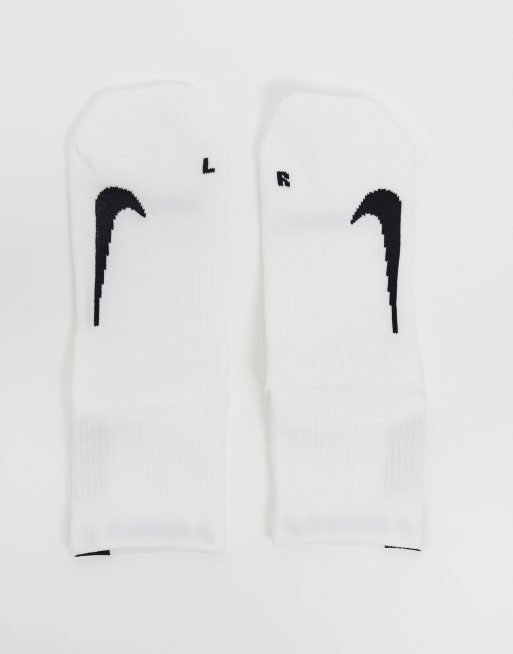 Nike socks with r best sale and l on them