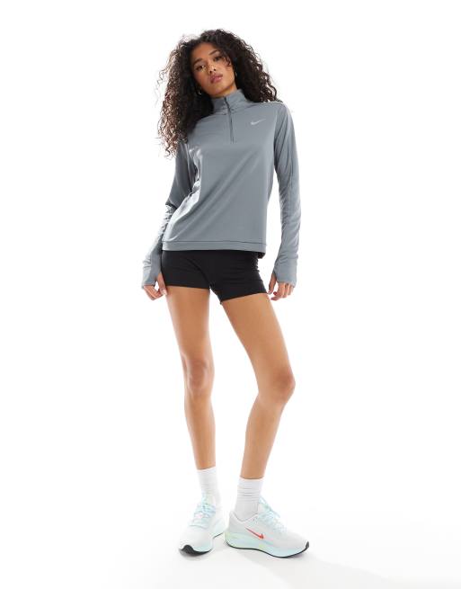 Nike Running – Pacer Dri-FIT – Langärmliges Oberteil in Grau mit kurzem Reißverschluss, 4 von 4