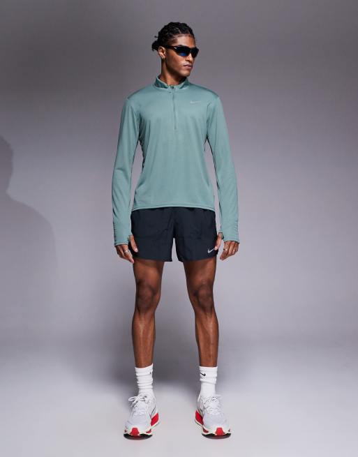 Nike Running – Pacer Dri-FIT – Langärmliges Oberteil in Grün mit kurzem Reißverschluss, 2 von 4