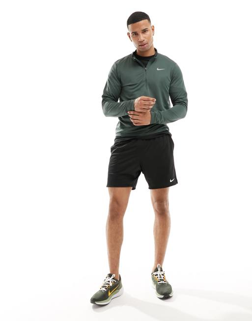 Nike Running – Pacer Dri-FIT – Oberteil in Vintage-Grün mit kurzem Reißverschluss, 3 von 4