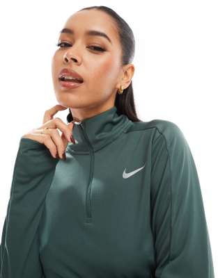 Nike Running - Pacer Dri-FIT - Sweatshirt in Grün mit kurzem Reißverschluss