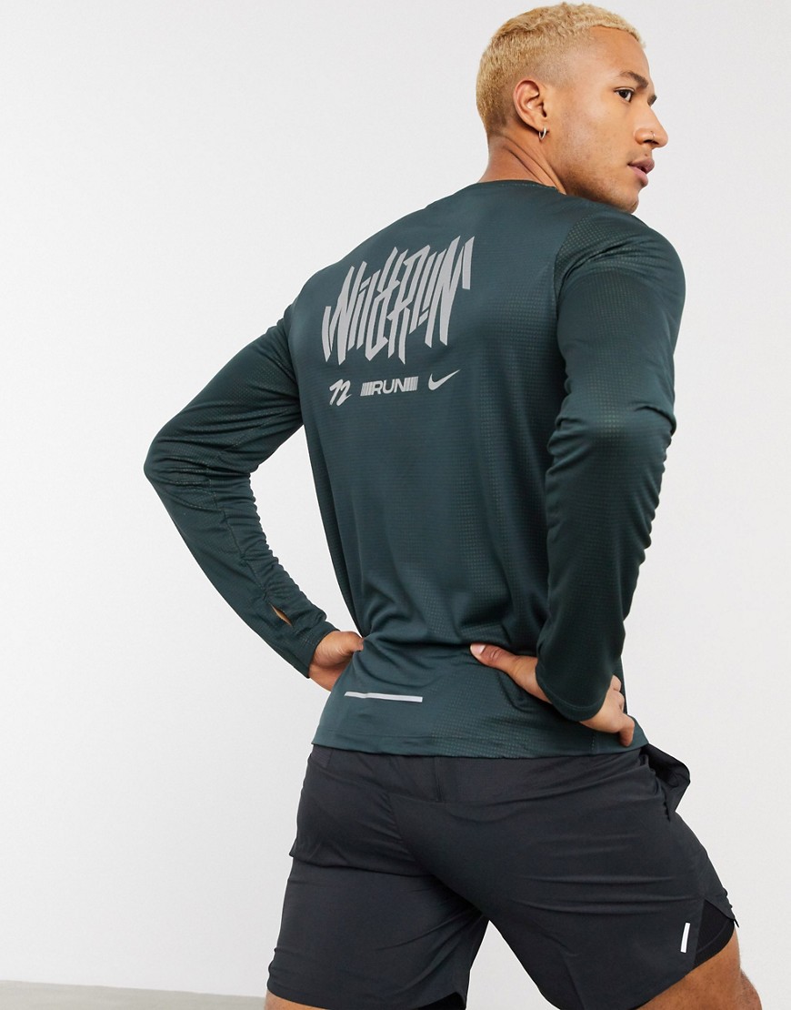 Nike Running – Pacer – Grön topp med lång ärm och grafisk logga