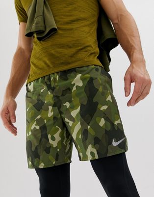 Nike Running - Pantaloncini mimetici kaki - AH0031-355 | ASOS