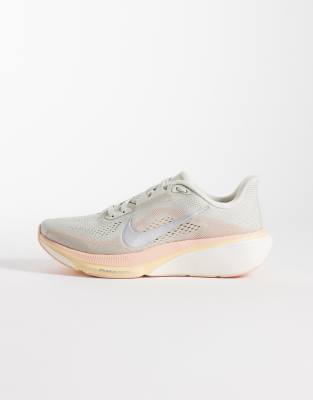 Nike Vomero Plus Sneaker In Multi