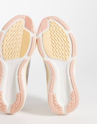 Nike Vomero Plus Sneaker In Multi
