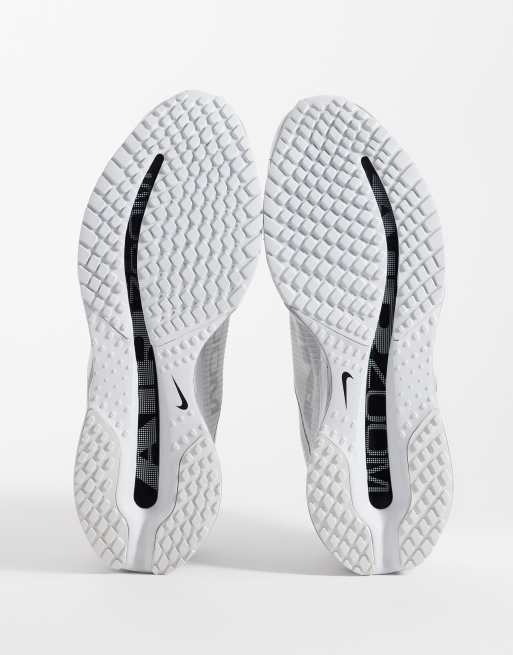 Nike Running Pegasus Premium trainers in grey, 4 of 5