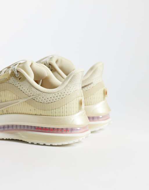 Nike Running Pegasus Premium trainers in khaki and gold, 2 of 5