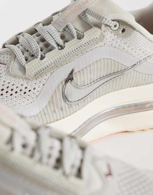 Nike Running Pegasus Premium trainers in orange and white , 4 of 5