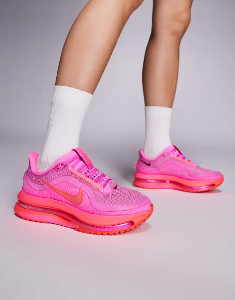 Nike Running Pegasus Premium trainers in pink - view 1