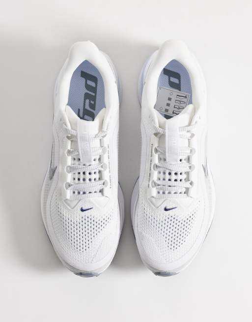 Nike Running - Pegasus Premium - Zapatillas de deporte blancas y azules, 3 de 5