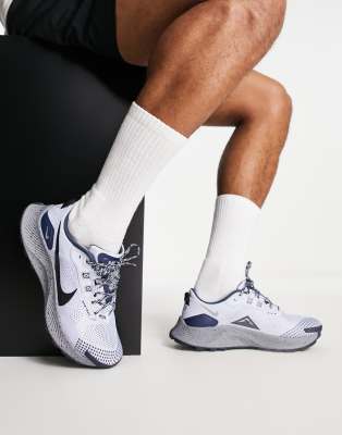 light blue nike trainers