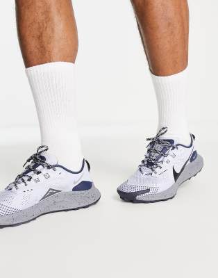 nike pegasus light blue