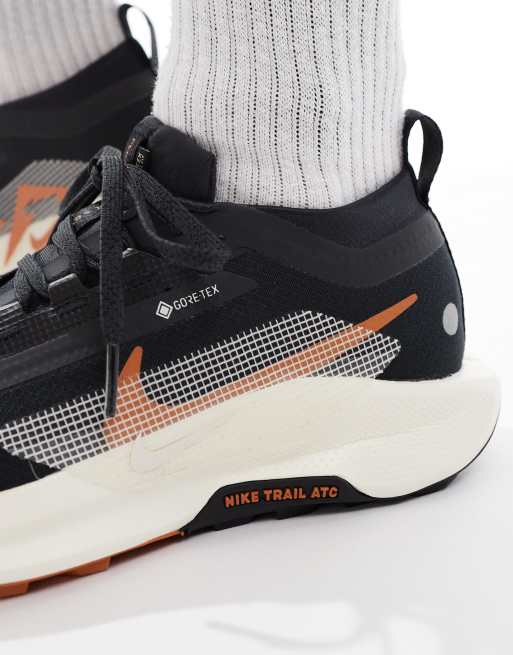 Nike Running Pegasus Trail 5 GORE-TEX sneakers in black and orange, 3 of 5