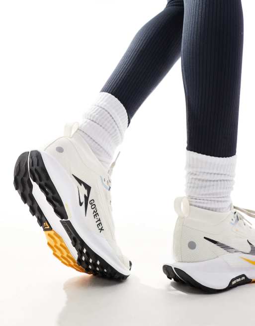 ◆正規品◆NIKE PEGASUS TRAIL 5 GORE-TEX SUMMIT WHITE◆関税込 Nike Pegasus Trail 5 Gore-Tex Vast Grey / Summit White - Jun