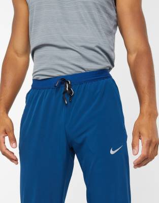 nike running phenom elite woven joggers in blue