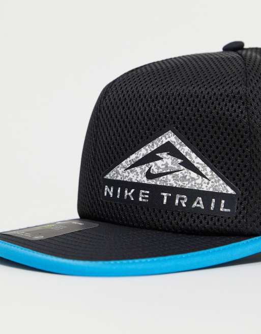 Nike best sale pro trail