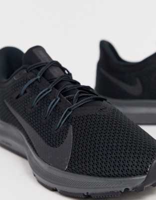 nike running shoes all black