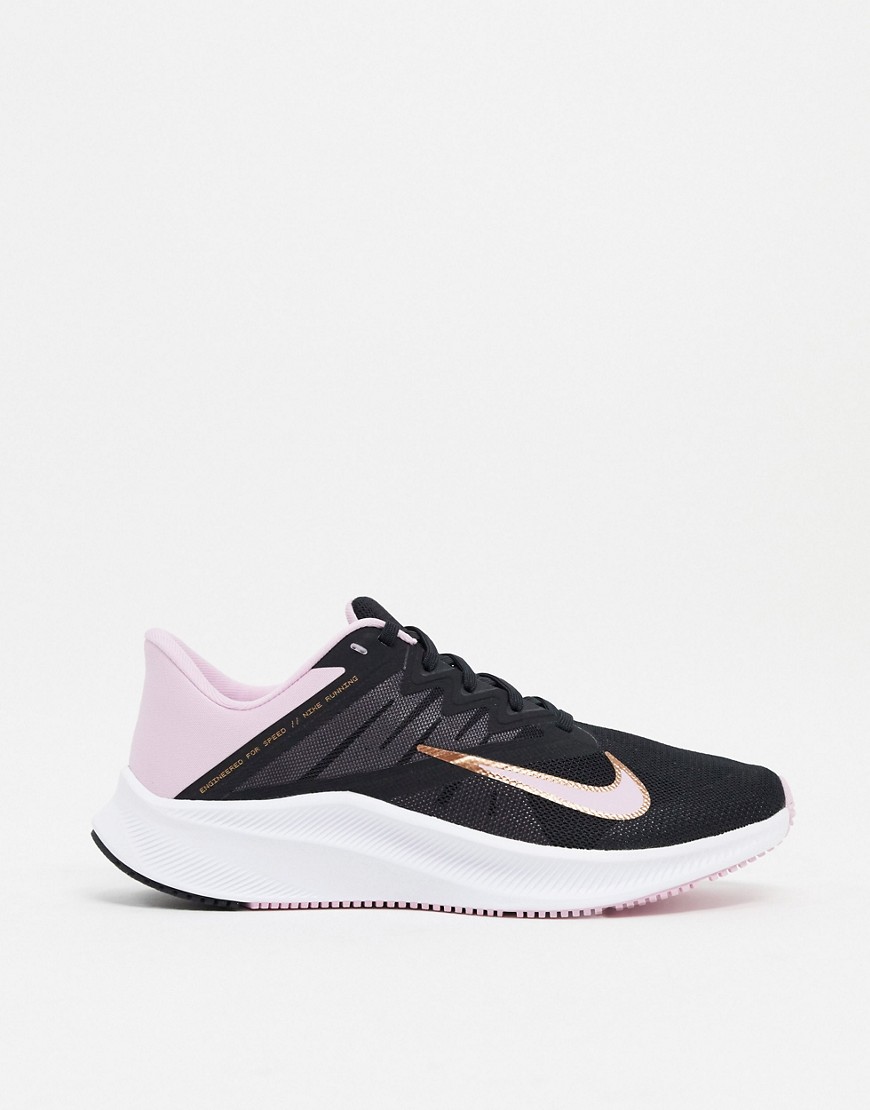 Nike Running - Quest 3 - Sneakers in zwart en roze