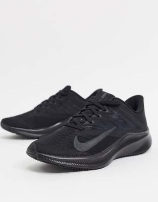 nike running quest trainers in black & white