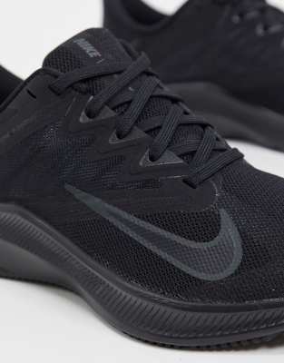 nike quest 3 triple black