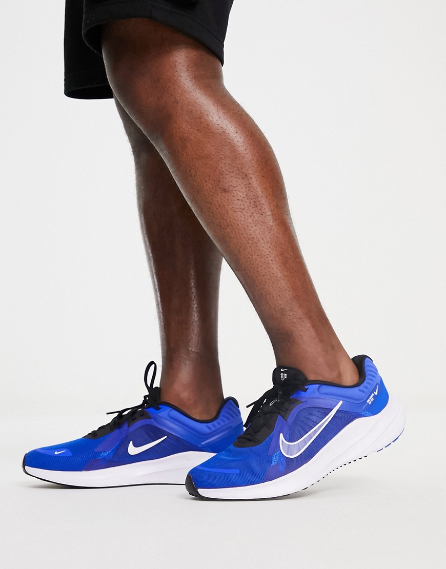 Nike Running Quest 5 sneakers in blue