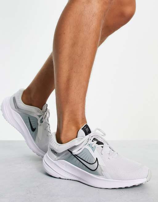 Women's light gray 2025 nike tennis shoes