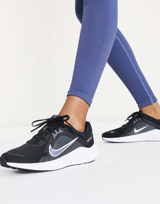 Nike women's hotsell quest running