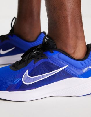 Nike Running Quest 5 trainers in blue 