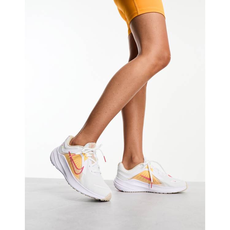 Flyknit trainer shop womens white