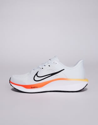Nike Running - Quest 6 - Baskets - Blanc et orange