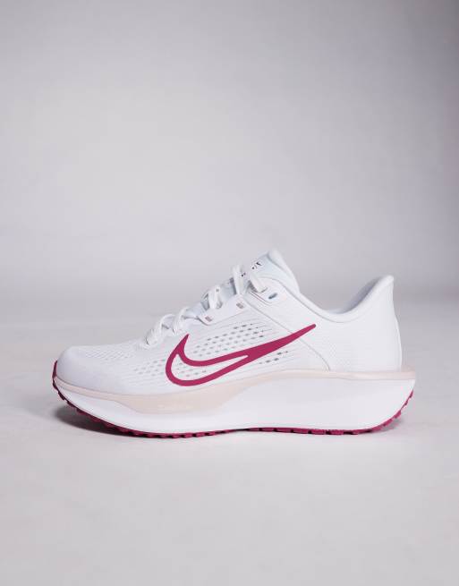 Nike Running – Quest 6 – Biało-różowe buty sportowe, 2 z 5
