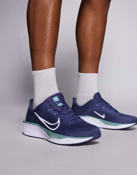 Nike Running Quest 6 running trainers in purple and white - view 1