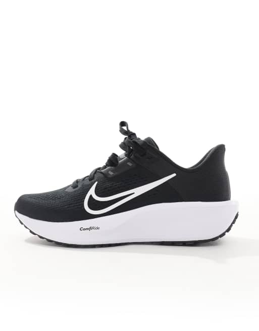 Nike Running Quest 6 sneakers in black and white, 4 of 5