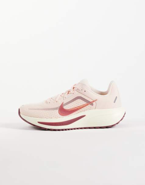 Nike Running Quest 7 trainers in pink - view 1