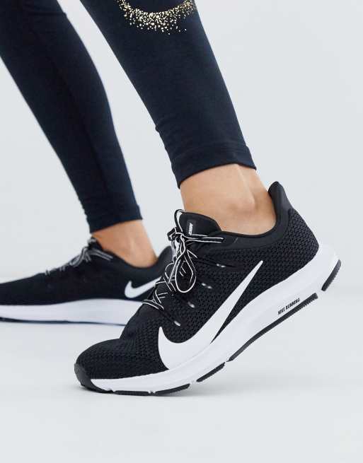 Black and white nike cheap running trainers