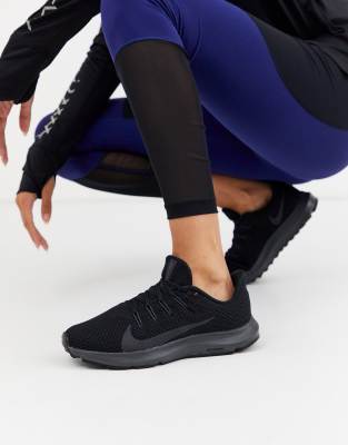 nike running quest trainers in triple black